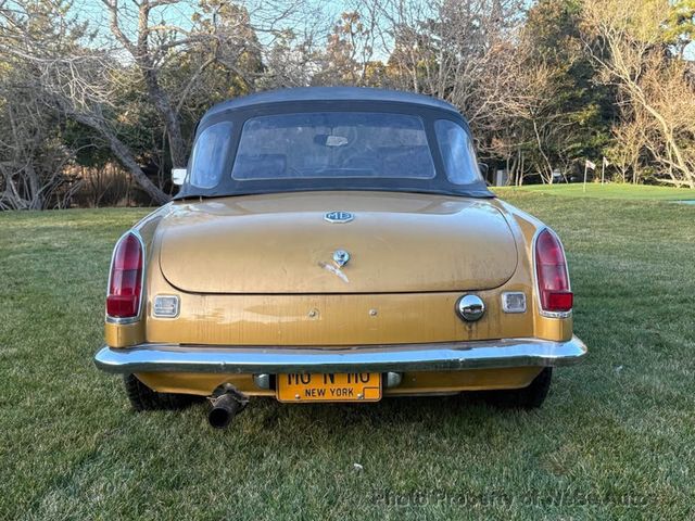 1974 MG B Convertible Roadster For Sale - 23020232 - 2