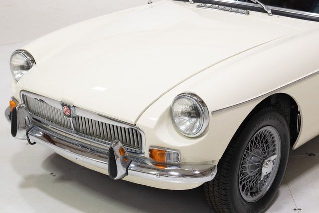 1974 MG MGB ROADSTER RHD FULLY RESTORED IN THE UK - 22165478 - 13