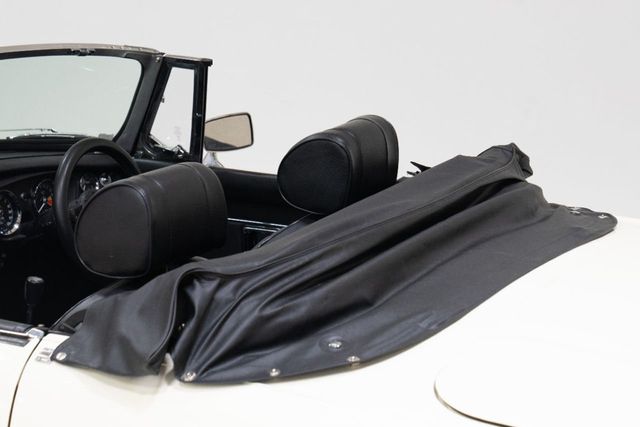 1974 MG MGB ROADSTER RHD FULLY RESTORED IN THE UK - 22165478 - 24