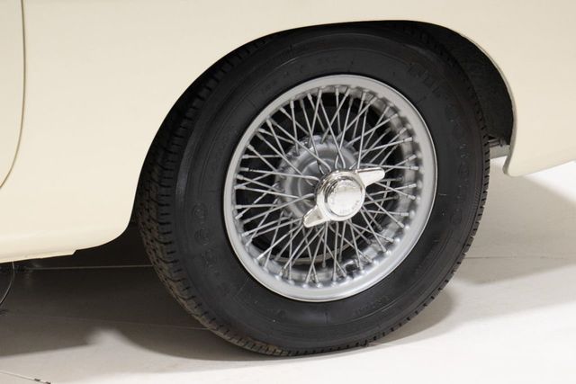 1974 MG MGB ROADSTER RHD FULLY RESTORED IN THE UK - 22165478 - 33