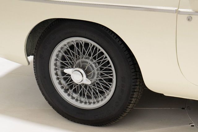 1974 MG MGB ROADSTER RHD FULLY RESTORED IN THE UK - 22165478 - 34