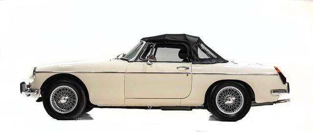 1974 MG MGB ROADSTER RHD FULLY RESTORED IN THE UK - 22165478 - 4