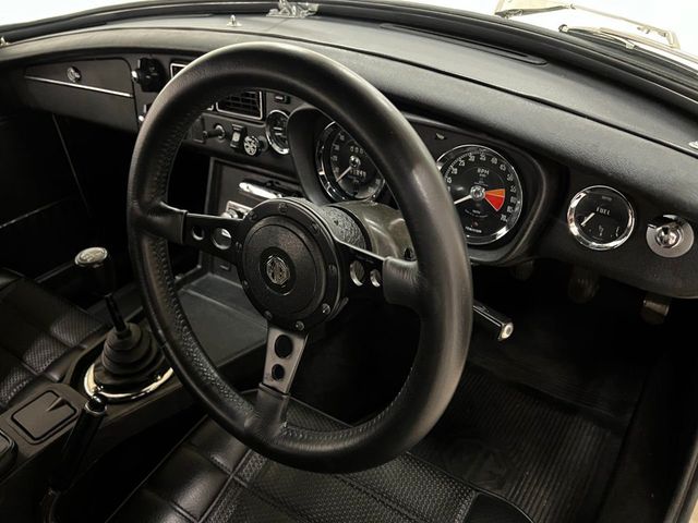 1974 MG MGB ROADSTER RHD FULLY RESTORED IN THE UK - 22165478 - 54