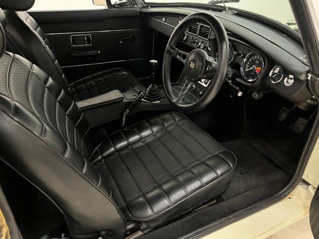 1974 MG MGB ROADSTER RHD FULLY RESTORED IN THE UK - 22165478 - 57