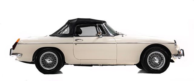 1974 MG MGB ROADSTER RHD FULLY RESTORED IN THE UK - 22165478 - 5