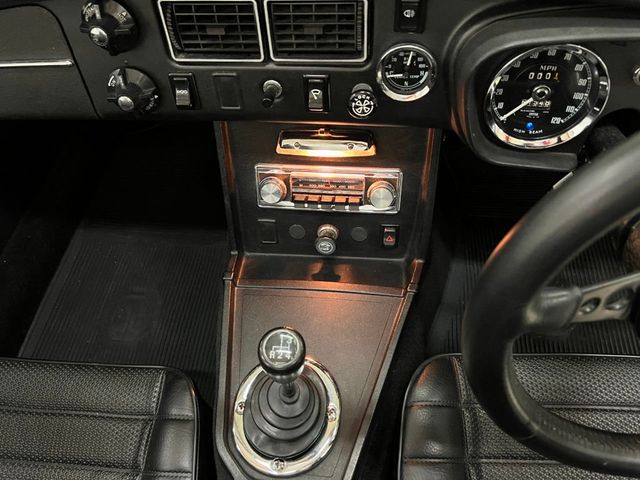 1974 MG MGB ROADSTER RHD FULLY RESTORED IN THE UK - 22165478 - 63