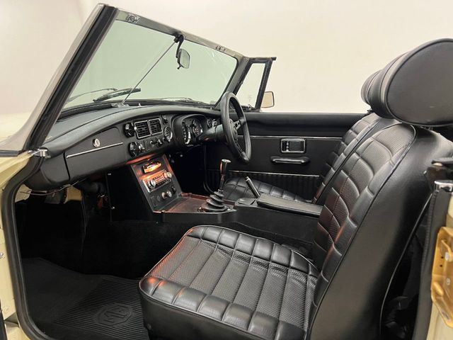 1974 MG MGB ROADSTER RHD FULLY RESTORED IN THE UK - 22165478 - 71