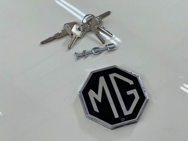 1974 MG MGB ROADSTER RHD FULLY RESTORED IN THE UK - 22165478 - 74