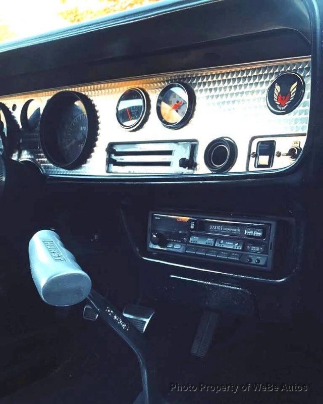 1974 Pontiac Firebird 4 speed 350 cu in - 23043859 - 15