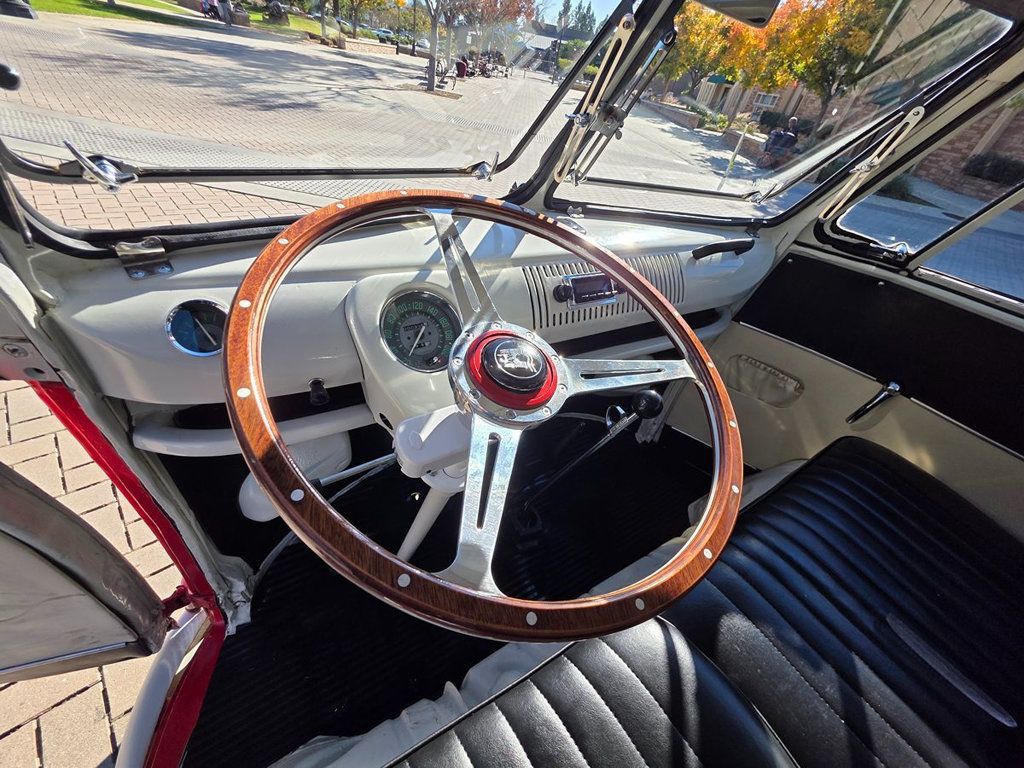 1974 VOLKSWAGEN Type 2 Kombi 23 Windows  - 22958887 - 12