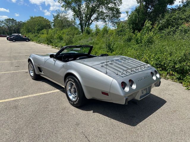 1975 Chevrolet Corvette 350 CI V-8, Automatic, Air Conditioning - 22439617 - 11