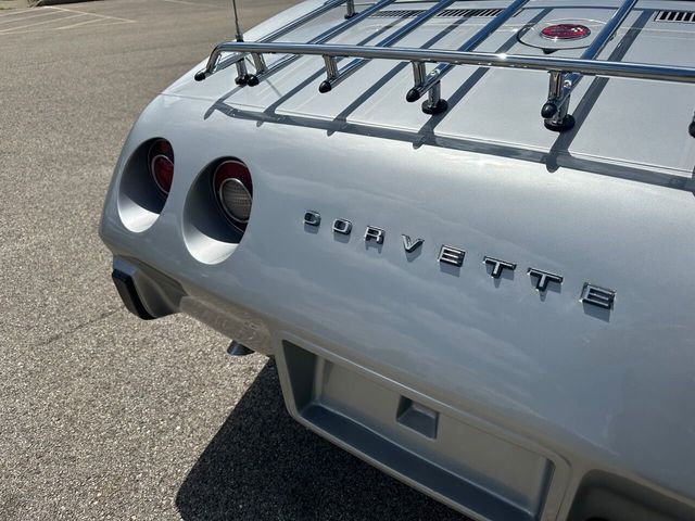 1975 Chevrolet Corvette 350 CI V-8, Automatic, Air Conditioning - 22439617 - 13