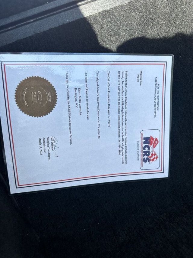 1975 Chevrolet Corvette 350 CI V-8, Automatic, Air Conditioning - 22439617 - 28