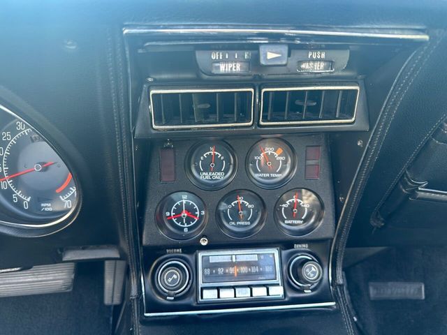 1975 Chevrolet Corvette 350 CI V-8, Automatic, Air Conditioning - 22439617 - 42