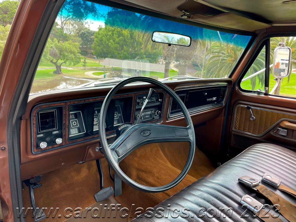 1975 Ford F-250 Camper Special  - 22012176 - 1