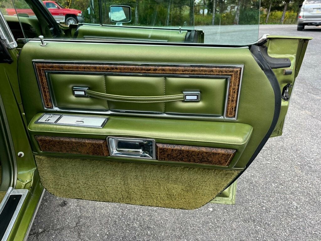 1975 Lincoln Continental  - 22888117 - 30