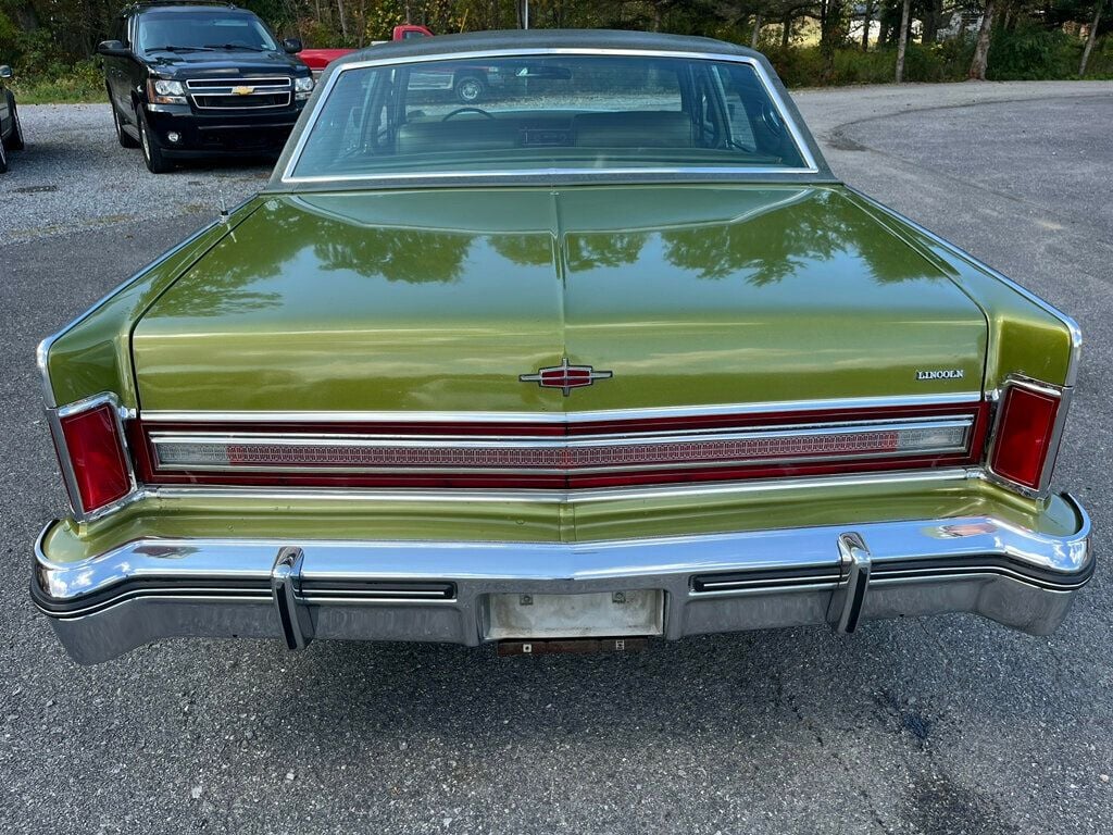 1975 Lincoln Continental  - 22888117 - 3