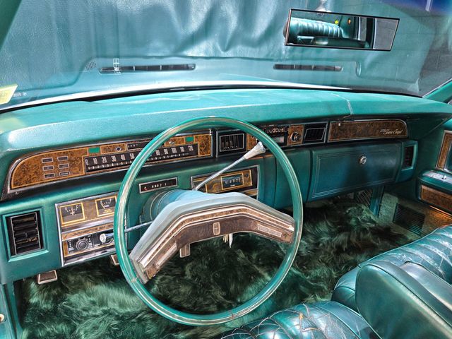 1975 Lincoln Continental Town Coupe - 23056717 - 10