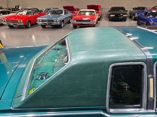 1975 Lincoln Continental Town Coupe - 23056717 - 13