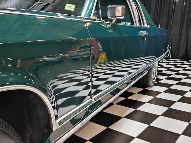1975 Lincoln Continental Town Coupe - 23056717 - 19