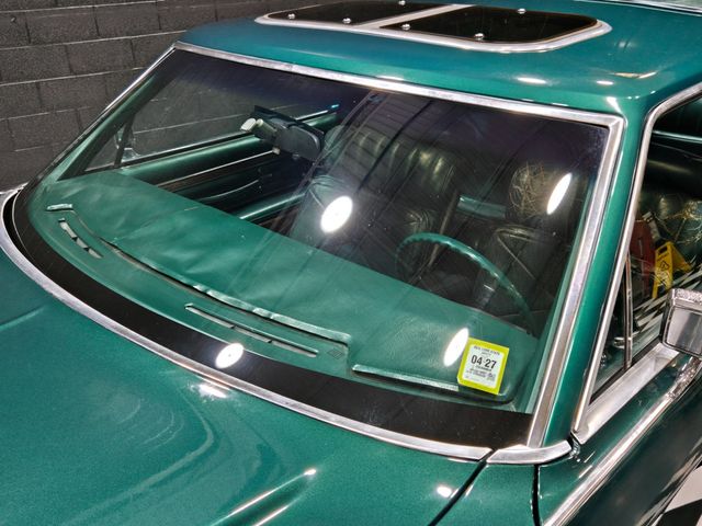 1975 Lincoln Continental Town Coupe - 23056717 - 20