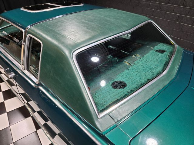 1975 Lincoln Continental Town Coupe - 23056717 - 23