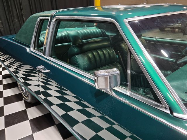 1975 Lincoln Continental Town Coupe - 23056717 - 50