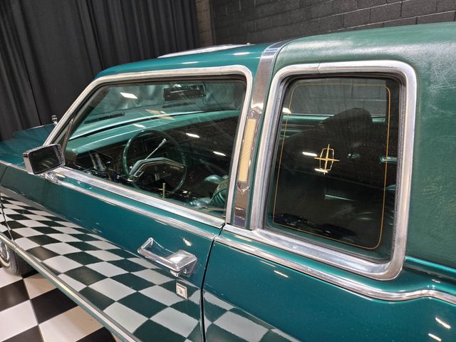 1975 Lincoln Continental Town Coupe - 23056717 - 5