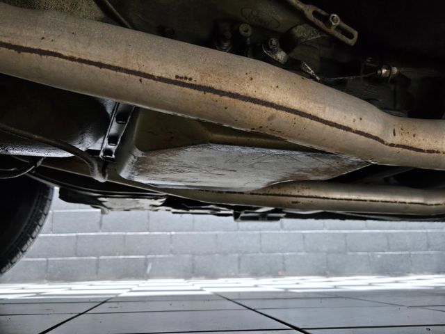 1975 Lincoln Continental Town Coupe - 23056717 - 61