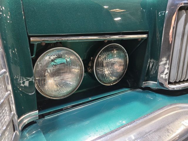 1975 Lincoln Continental Town Coupe - 23056717 - 69