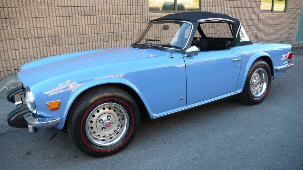1975 Triumph TR6 RESTORED - 9793856 | Video 1
