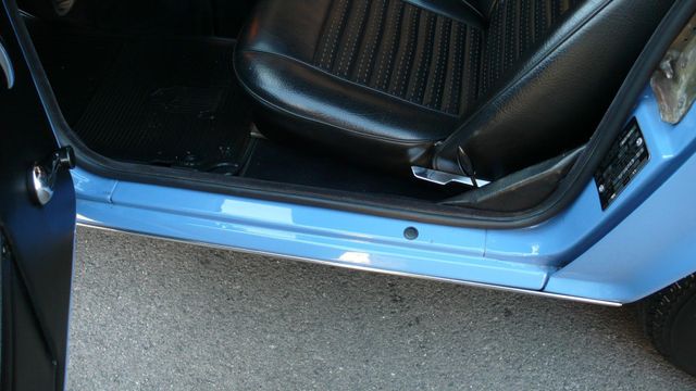 1975 Triumph TR6 RESTORED - 9793856 - 23