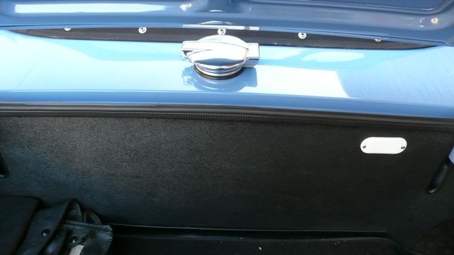 1975 Triumph TR6 RESTORED - 9793856 - 40