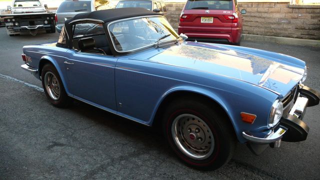 1975 Triumph TR6 RESTORED - 9793856 - 4