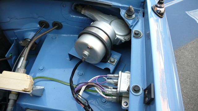 1975 Triumph TR6 RESTORED - 9793856 - 59