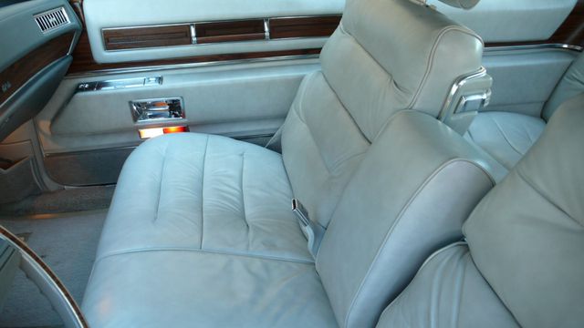 1976 Cadillac DEVILLE  - 17241011 - 11