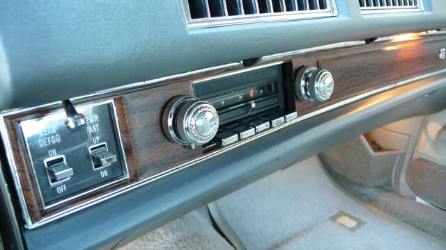 1976 Cadillac DEVILLE  - 17241011 - 17