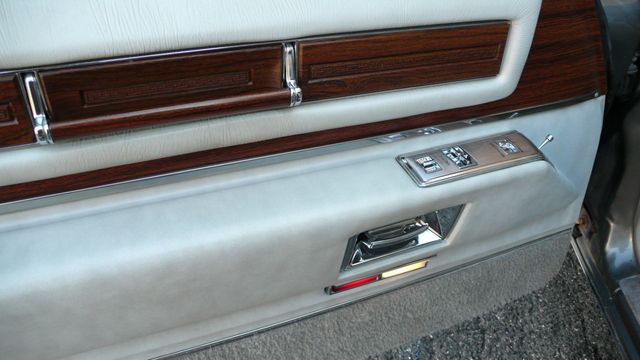 1976 Cadillac DEVILLE  - 17241011 - 20