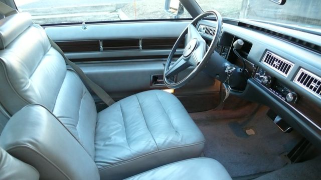 1976 Cadillac DEVILLE  - 17241011 - 25