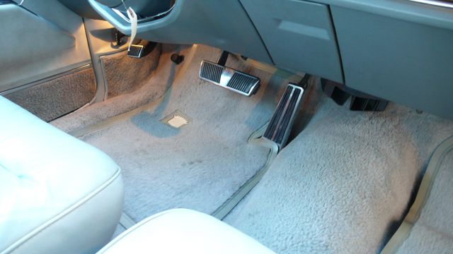 1976 Cadillac DEVILLE  - 17241011 - 29