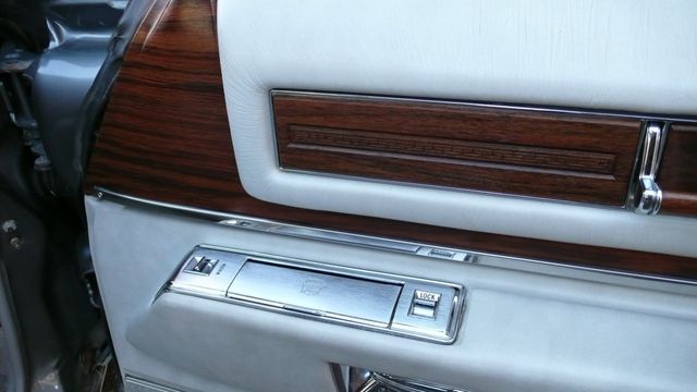 1976 Cadillac DEVILLE  - 17241011 - 33