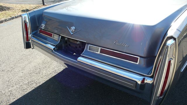 1976 Cadillac DEVILLE  - 17241011 - 69