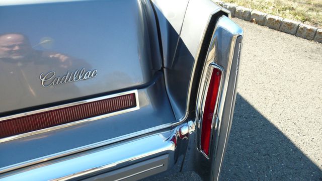 1976 Cadillac DEVILLE  - 17241011 - 70