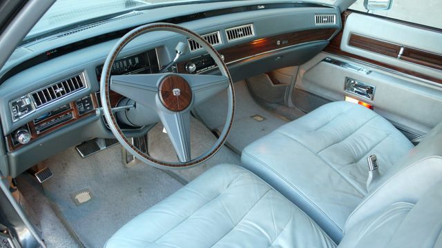 1976 Cadillac DEVILLE  - 17241011 - 8