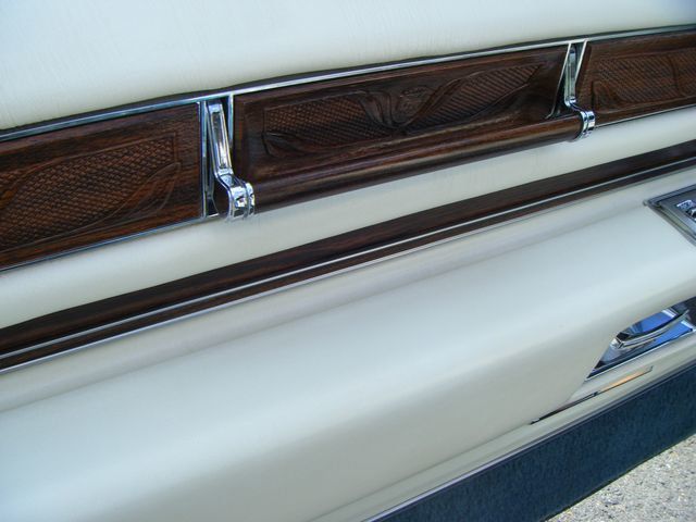 1976 Cadillac ELDORADO STUNNING - 4705650 - 17