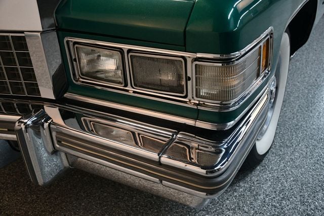 1976 Cadillac Fleetwood  - 22986303 - 9