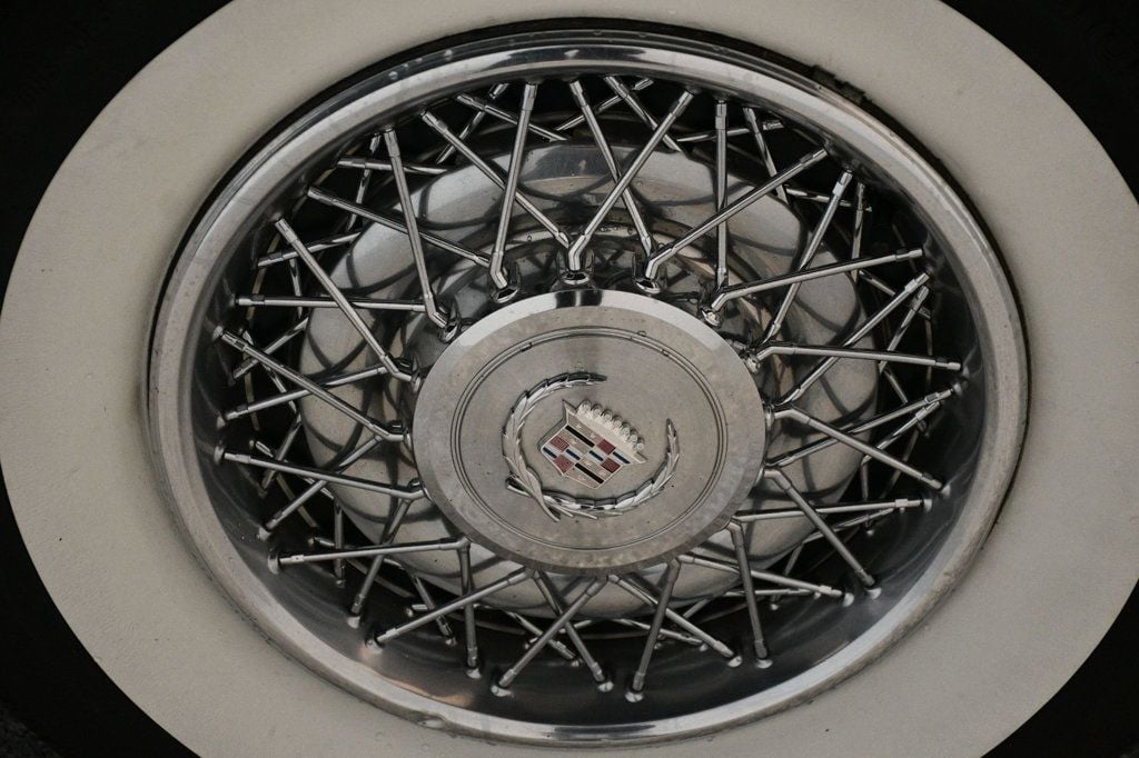 1976 Cadillac Fleetwood  - 22986303 - 19