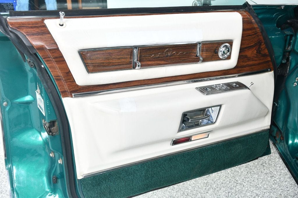1976 Cadillac Fleetwood  - 22986303 - 20