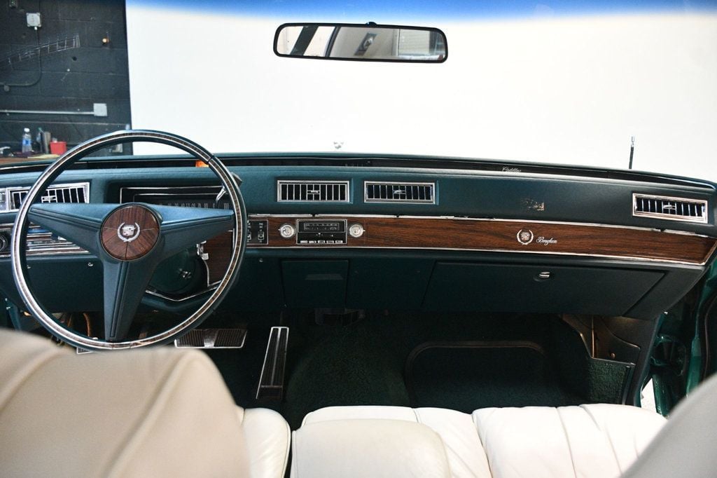 1976 Cadillac Fleetwood  - 22986303 - 4