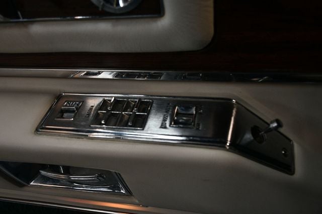 1976 Cadillac Fleetwood  - 22986303 - 54